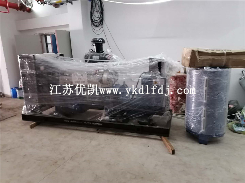 2020年7月11日，250KW濰柴發(fā)電機(jī)組交付廣西某房地產(chǎn)公司用備用電源