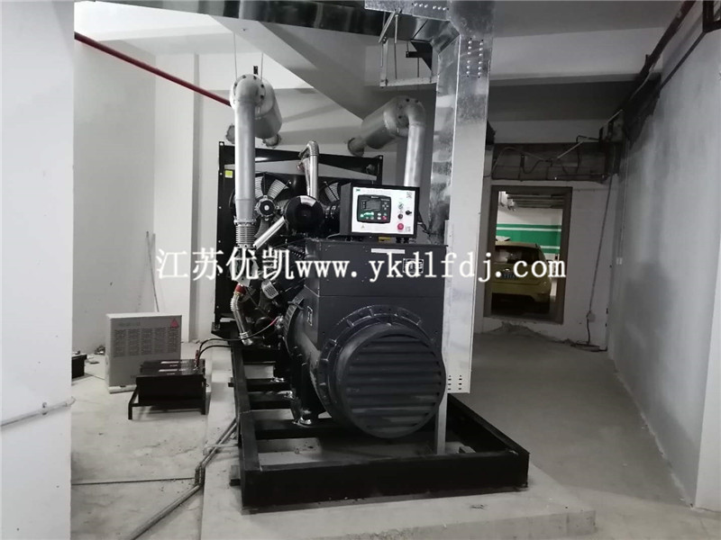 2020年8月5日，南寧某寫字樓項(xiàng)目1000KW上海凱普發(fā)電機(jī)組完成安裝調(diào)試培訓(xùn)工作