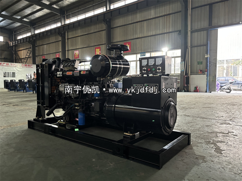 2025年3月13日，120kw濰坊雷納柴油發(fā)電機(jī)組裝車發(fā)貨