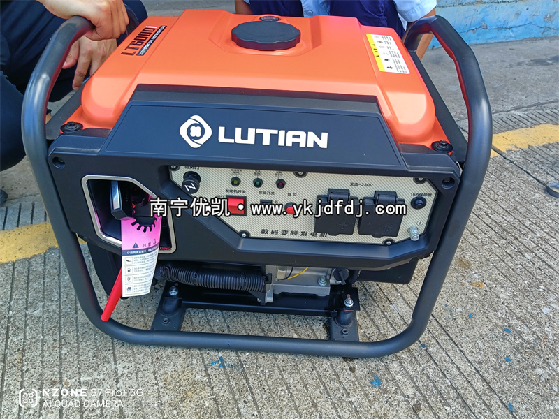 2025年8月27日，客戶到店自提4.5kw汽油變頻發(fā)電機(jī)組